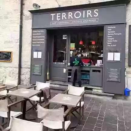 Les Terroirs - Restaurant Uzès - Restaurant Uzès Place aux herbes